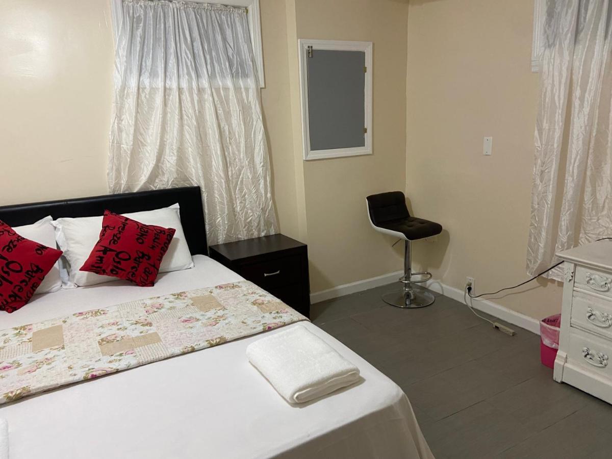 A Private Room In Queens Nueva York Exterior foto